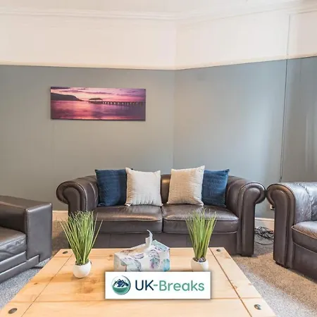 Casa vacanze Large Centrally Located 5 Bedroom House - All En-suite Workington