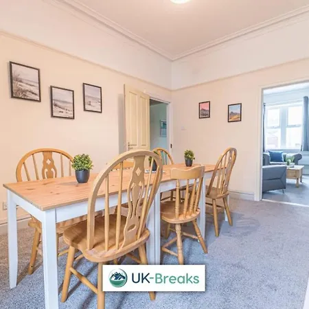 Large Centrally Located 5 Bedroom House - All En-suite Workington
